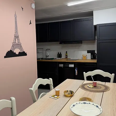 Charming Themed Loft - Cosmic - 18 Parijs