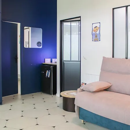 Charming Themed Loft - Cosmic - 18 Apartment